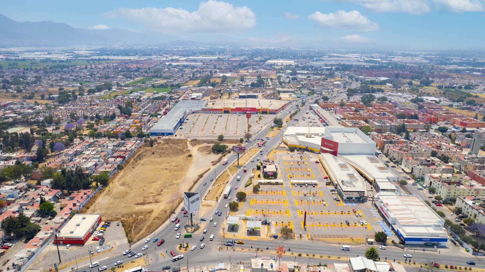 Locales Centro Comercial La Joya