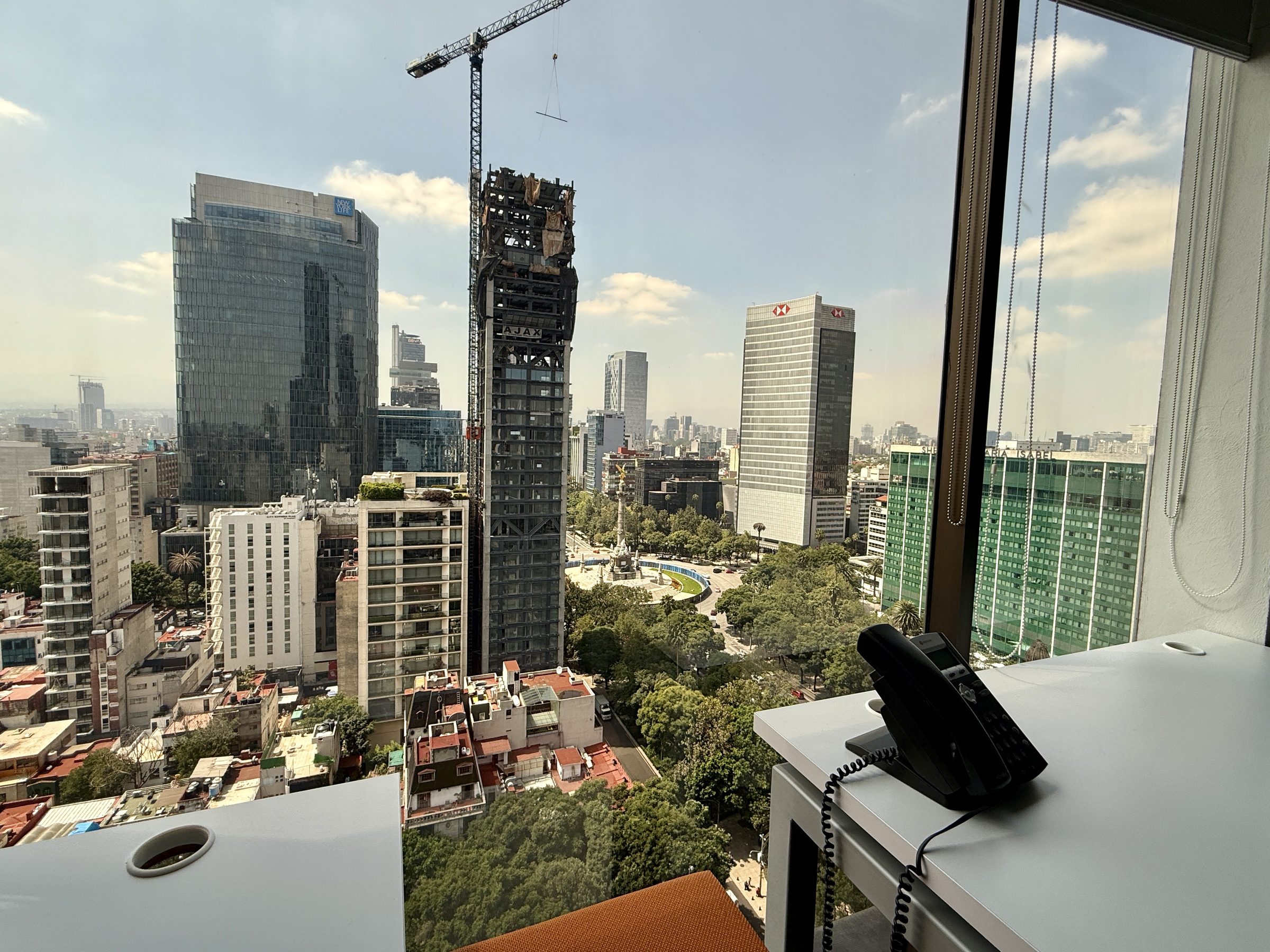 Oficinas Reforma 300