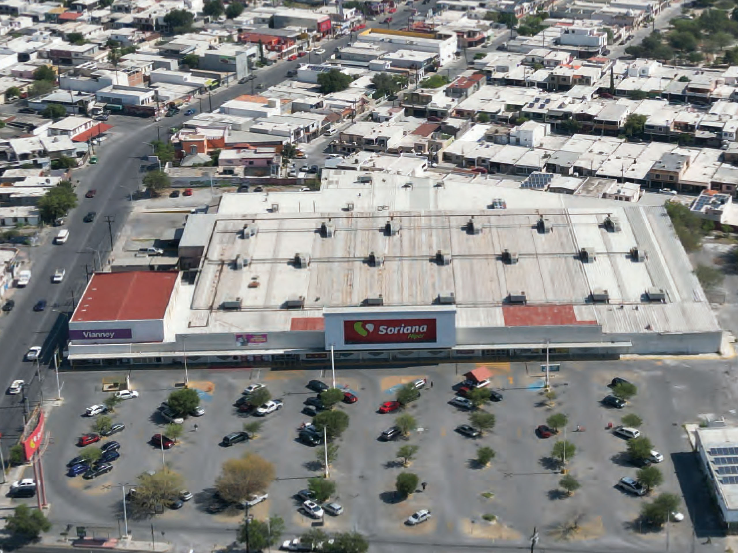 Locales Centro Comercial Nuevo León 2
